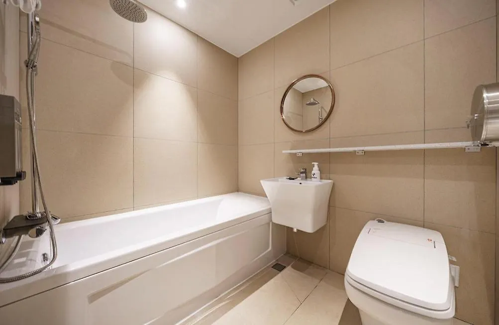 Brown-Dot Hotel Geomdan Incheon South Korea