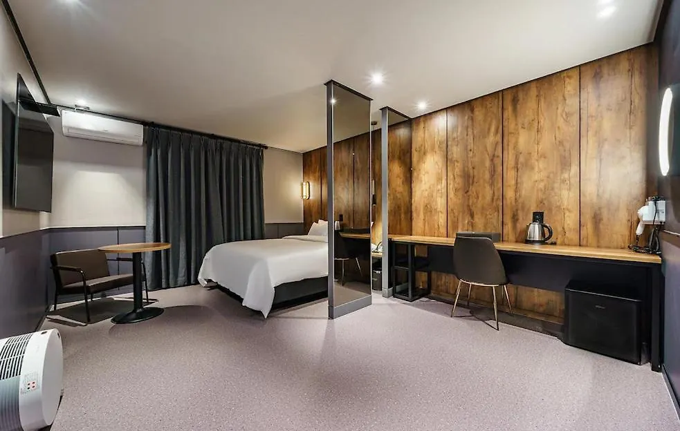Brown-Dot Hotel Geomdan Incheon